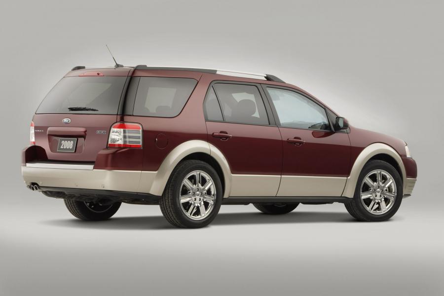  Ford Taurus X 2008 года  (фото 22 из 30)